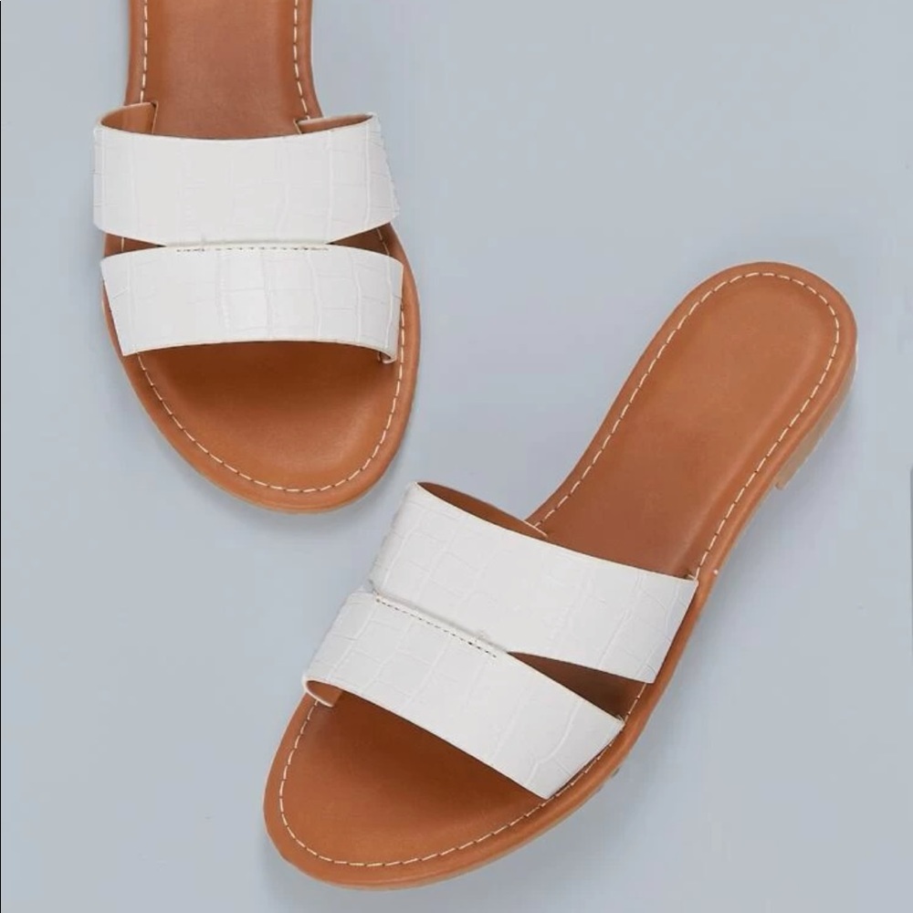 Dorothy Perkins white leather sandals